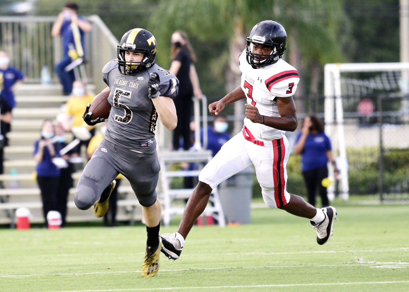 The Titans take on the Bulldogs